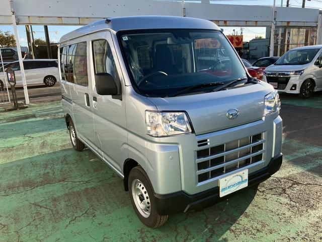 ハイゼットカーゴ ＤＸ　踏み間違い防止　Ｗエアバック　キーフリーシステム　エコアイドル　禁煙　前席パワーウィンドウ　切替４ＷＤ　両側スライドドア　エアコン　運転席エアバッグ　パワーステアリング　ＡＢＳ　コーナーセンサ　ＶＤＣ（7枚目）