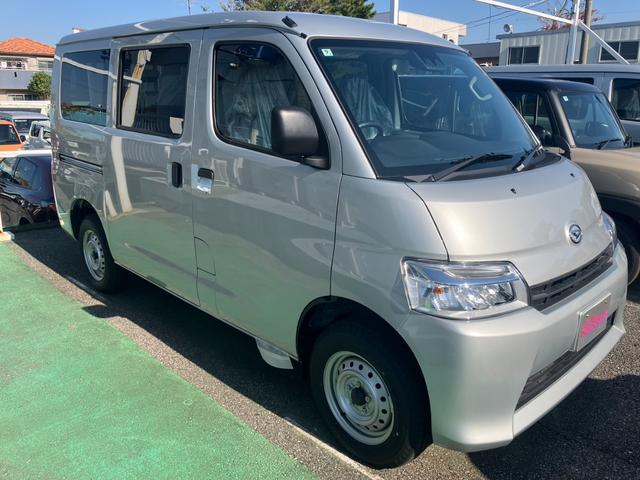 グランマックスカーゴ ＧＬ　エアコン　エアバッグ　パワーウィンドウ　パワーステアリング　ＡＢＳ　横滑り防止装置　キーレス　４ＷＤ　アイスト　ソナー　衝突軽減　ＬＥＤ（10枚目）