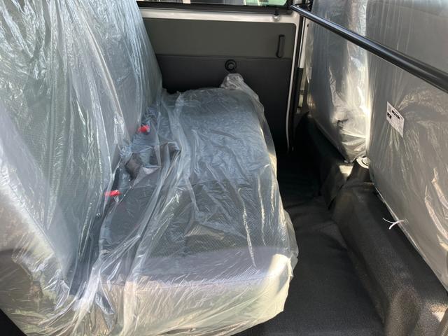 グランマックスカーゴ ＧＬ　エアコン　エアバッグ　パワーウィンドウ　パワーステアリング　ＡＢＳ　横滑り防止装置　キーレス　４ＷＤ　アイスト　ソナー　衝突軽減　ＬＥＤ（29枚目）