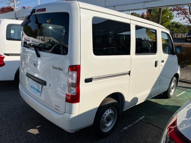 グランマックスカーゴ GL エアコン エアバッグ パワーウィンドウ パワーステアリング ABS 横滑り防止装置 キーレス 4WD アイスト ソナー 盗難防止 衝突軽減 LED(7枚目)