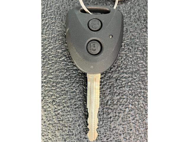 グランマックスカーゴ ＧＬ　パワーウインドウ　ＬＥＤヘッドライト　キーレスエントリー　エアコン　アイドリングストップ　ＡＢＳ　エアバック　横滑り防止機能（16枚目）