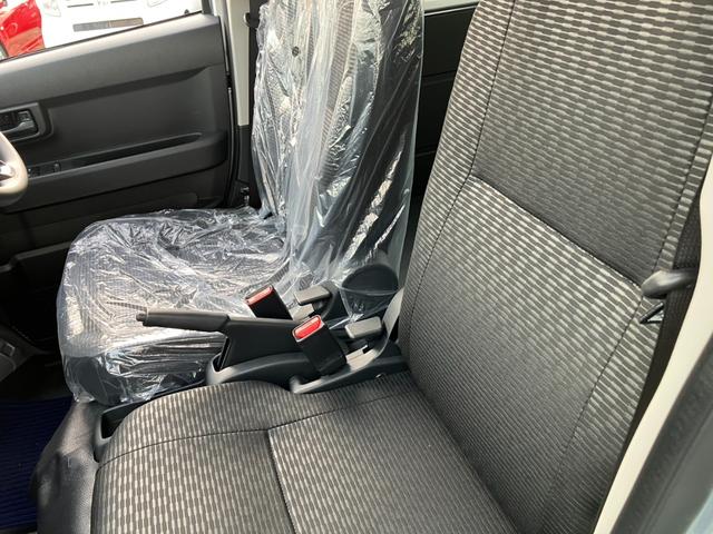 ハイゼットカーゴ ＤＸ　前後ソナー　禁煙　キーレスキー　パワーウインドウ　エコアイドル　ＥＳＣ　マニュアルエアコン　両席エアバッグ　パワーステアリング　ＡＢＳ　運転席エアバッグ　プリクラ（22枚目）