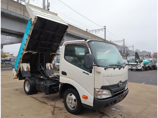 強化ダンプ　全低床　積載２ｔ　車両総重量５ｔ未満　ＡＴ　新明和　ＤＲ２－０１１０ＳＹ　３方開　手動コボレーン　全低床　積載２ｔ　車両総重量５ｔ未満　ＡＴ車　保証書有り　取扱説明書有り(3枚目)