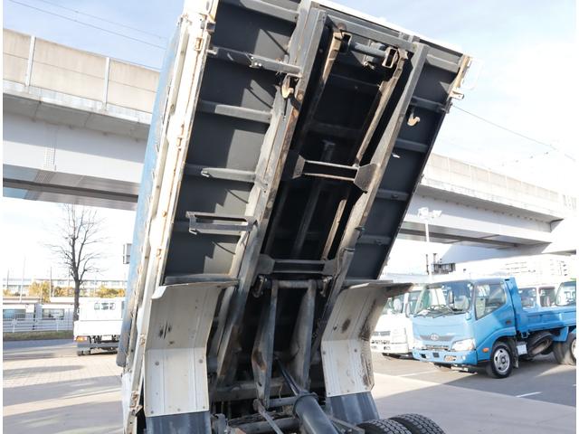 日野 デュトロ