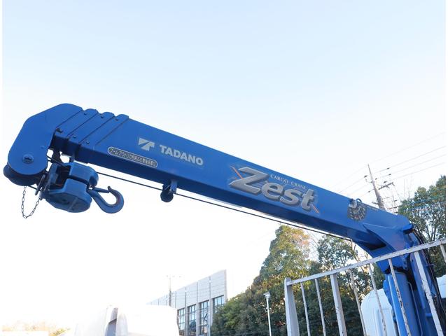 ２．９ｔ吊４段　ラジコン付　荷台長５，４００ｍｍ　ＡＴ　タダノ　ＺＥ３０４ＨＲ　フックイン　ラジコン　トーヨーボディー　３方開　ロープ穴３対　丸カンフック３対　鳥居下鉄板貼り　荷台長５，４００ｍｍ　１９０馬力　フロアＡＴ　積載２．６５ｔ　保証書有　取説有(12枚目)