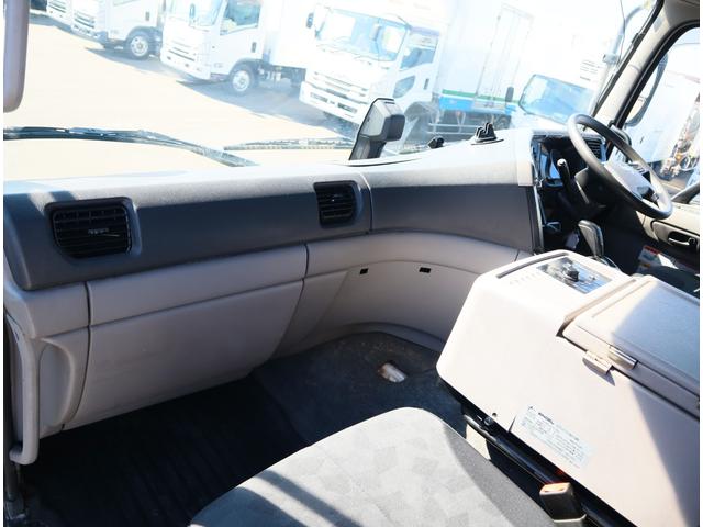 クオン アームロール ハイルーフ 2デフ 積載11.7t GVW25t エスコット 新明和 CCA1414-30 ツインホイスト キャブバックステップ 8.5mモード切替付 リアローラージャッキ タコグラフ 取説、記録簿有(32枚目)