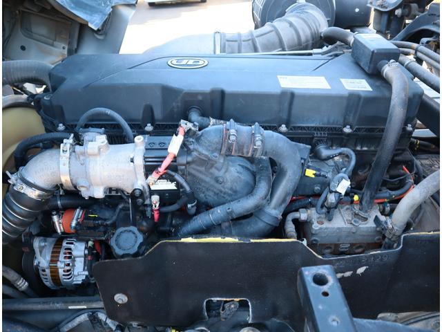 クオン アームロール ハイルーフ 2デフ 積載11.7t GVW25t エスコット 新明和 CCA1414-30 ツインホイスト キャブバックステップ 8.5mモード切替付 リアローラージャッキ タコグラフ 取説、記録簿有(36枚目)