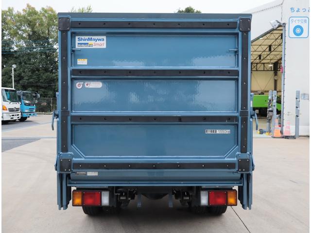 タイタントラック フルワイドロー 垂直ゲート 積載1.55t AT車 3方開 床縞鉄板貼り 車両総重量5t未満 150馬力 ETC付 ラジオ付 スムーサーEX(5枚目)