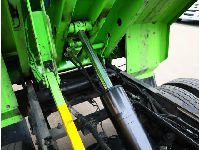 デュトロ 巻込み式　５．１立米　汚水タンク　積載２ｔ　ＡＴ車　パッカー　新明和　ＧＲ０５２－１４３５　連続スイッチ　フロアＡＴ　取扱説明書有り　ＩＣターボ有　１５０馬力　ＥＴＣ　アイドリングストップ　Ｂｌｕｅｔｏｏｔｈ付ラジオ（20枚目）