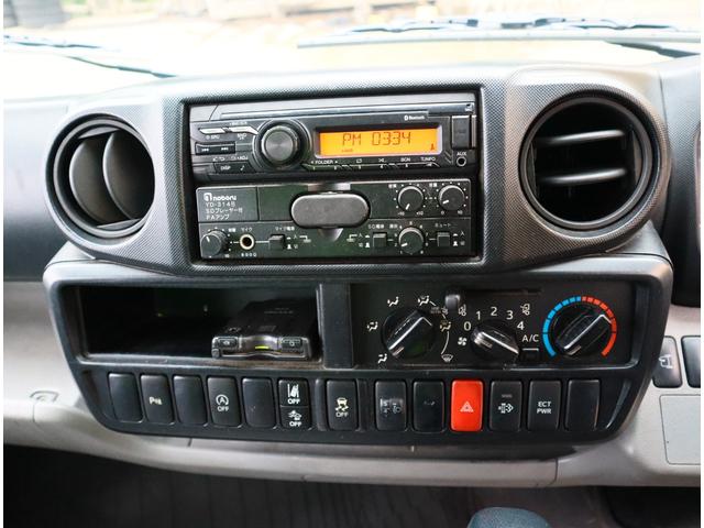 デュトロ 巻込み式　５．１立米　汚水タンク　積載２ｔ　ＡＴ車　パッカー　新明和　ＧＲ０５２－１４３５　連続スイッチ　フロアＡＴ　取扱説明書有り　ＩＣターボ有　１５０馬力　ＥＴＣ　アイドリングストップ　Ｂｌｕｅｔｏｏｔｈ付ラジオ（32枚目）