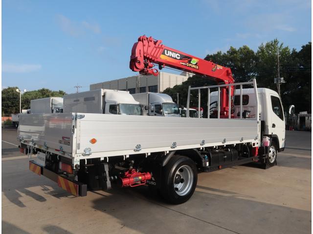 キャンター ２．９ｔ吊６段クレーン　ラジコン付　アルミ平　走行１千ｋｍ　全低床　ワイド超ロング　ユニック　フックイン　ラジコン　リアアウトリガー　アルミブロック　パブコ　３方開　横根太木製　液晶メーターパネル　積載３ｔ　走行１千ｋｍ　車検有　カラーバックカメラ（4枚目）