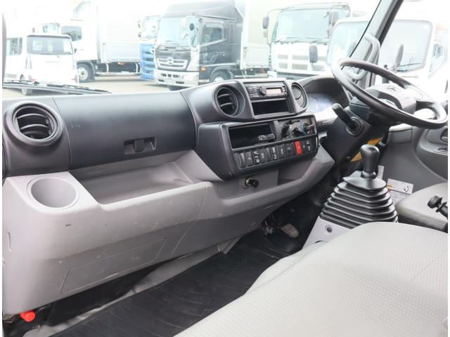 ダイナトラック 強化ダンプ フルジャストロー 3t4ナンバー 令和5年4月 極東開発 DD02-31 手動コボレーン 3方開 ロックピン付 右前作業灯 保証書有 取扱説明書有 Bluetooth付ラジオ 電動パーキングブレーキ(28枚目)