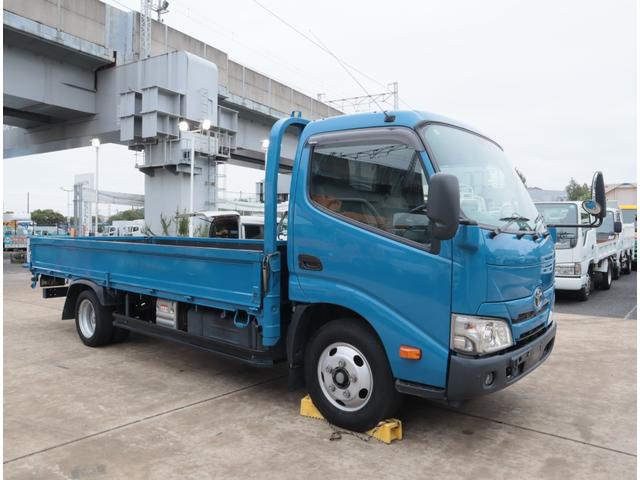 ダイナトラック 標準ロング　積載２ｔ　車両総重量５ｔ未満　ＡＴ車　ジャストロー　３方開　精工ラック　保証書有　取扱説明書有　衝突被害軽減ブレーキ　カラーバックカメラ　ＥＴＣ　キーレス　ＩＣターボ（3枚目）