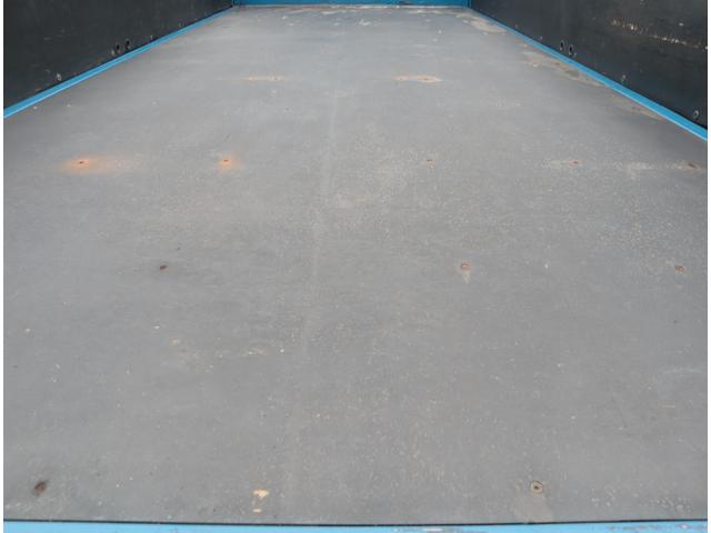 ダイナトラック 標準ロング　積載２ｔ　車両総重量５ｔ未満　ＡＴ車　ジャストロー　３方開　精工ラック　保証書有　取扱説明書有　衝突被害軽減ブレーキ　カラーバックカメラ　ＥＴＣ　キーレス　ＩＣターボ（9枚目）