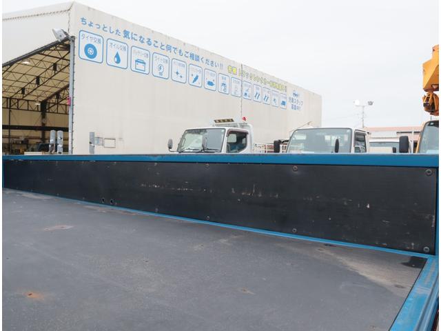 ダイナトラック 標準ロング　積載２ｔ　車両総重量５ｔ未満　ＡＴ車　ジャストロー　３方開　精工ラック　保証書有　取扱説明書有　衝突被害軽減ブレーキ　カラーバックカメラ　ＥＴＣ　キーレス　ＩＣターボ（10枚目）