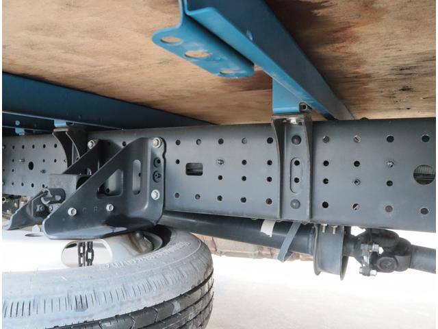 ダイナトラック 標準ロング　積載２ｔ　車両総重量５ｔ未満　ＡＴ車　ジャストロー　３方開　精工ラック　保証書有　取扱説明書有　衝突被害軽減ブレーキ　カラーバックカメラ　ＥＴＣ　キーレス　ＩＣターボ（13枚目）