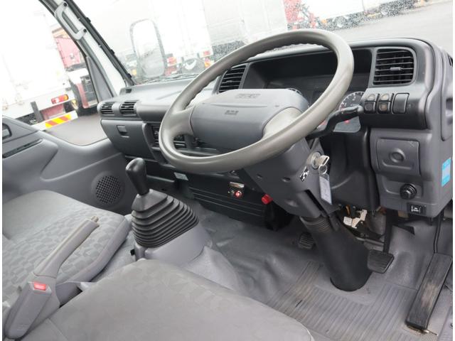 エルフトラック 木平　フルフラットロー　パワーゲート　車両総重量５ｔ未満　積載２ｔ　３方開　アオリ上パイプ欄干付　極東開発　アーム式パワーゲート　鉄　６００ｋｇ　取扱説明書有　カラーバックカメラ　坂道発進補助（20枚目）