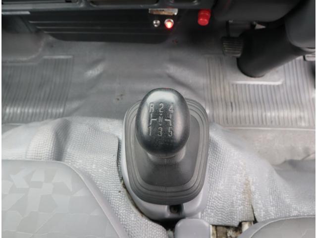 エルフトラック 木平　フルフラットロー　パワーゲート　車両総重量５ｔ未満　積載２ｔ　３方開　アオリ上パイプ欄干付　極東開発　アーム式パワーゲート　鉄　６００ｋｇ　取扱説明書有　カラーバックカメラ　坂道発進補助（22枚目）