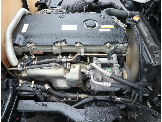 エルフトラック 木平　フルフラットロー　パワーゲート　車両総重量５ｔ未満　積載２ｔ　３方開　アオリ上パイプ欄干付　極東開発　アーム式パワーゲート　鉄　６００ｋｇ　取扱説明書有　カラーバックカメラ　坂道発進補助（29枚目）