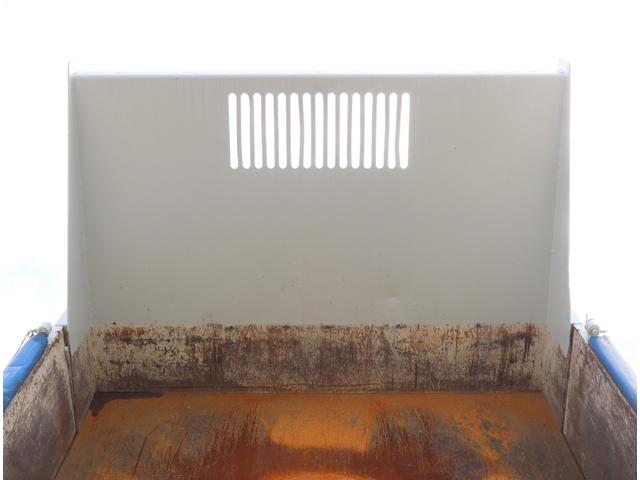 デュトロ 強化ダンプ　全低床　３ｔ４ナンバー　極東開発　ＤＤ０２－３１　３方開　手動コボレーン　ロックピン付　１３６馬力　フロア５速　取扱説明書有　ＩＣターボ（9枚目）