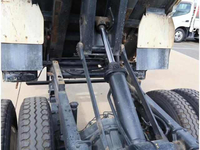 デュトロ 強化ダンプ　全低床　３ｔ４ナンバー　極東開発　ＤＤ０２－３１　３方開　手動コボレーン　ロックピン付　１３６馬力　フロア５速　取扱説明書有　ＩＣターボ（12枚目）