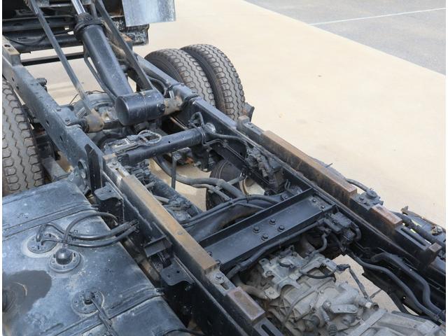 デュトロ 強化ダンプ　全低床　３ｔ４ナンバー　極東開発　ＤＤ０２－３１　３方開　手動コボレーン　ロックピン付　１３６馬力　フロア５速　取扱説明書有　ＩＣターボ（13枚目）