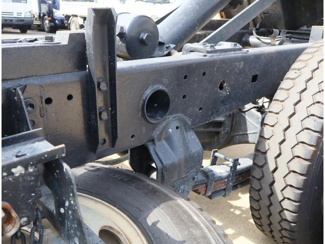 デュトロ 強化ダンプ　全低床　３ｔ４ナンバー　極東開発　ＤＤ０２－３１　３方開　手動コボレーン　ロックピン付　１３６馬力　フロア５速　取扱説明書有　ＩＣターボ（20枚目）