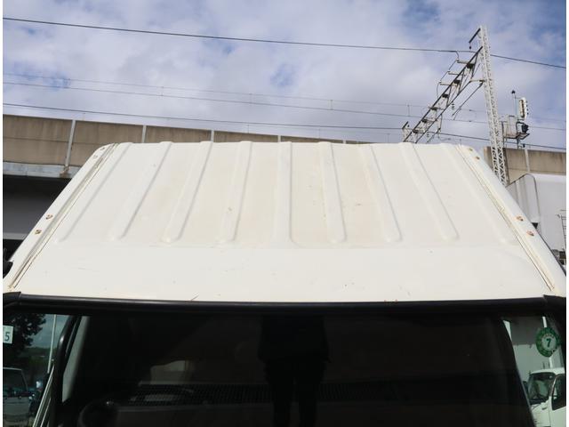 デュトロ 強化ダンプ　全低床　３ｔ４ナンバー　極東開発　ＤＤ０２－３１　３方開　手動コボレーン　ロックピン付　１３６馬力　フロア５速　取扱説明書有　ＩＣターボ（31枚目）