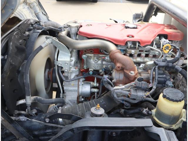 デュトロ 強化ダンプ　全低床　３ｔ４ナンバー　極東開発　ＤＤ０２－３１　３方開　手動コボレーン　ロックピン付　１３６馬力　フロア５速　取扱説明書有　ＩＣターボ（33枚目）