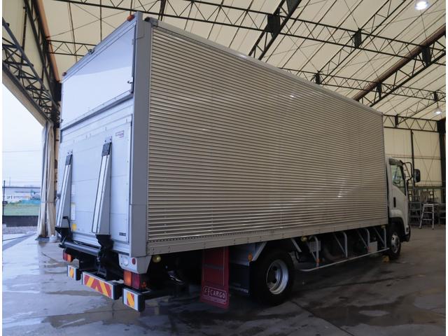 フォワード アルミバン ゲート蓋 荷台長5,750 AT車 フルゲートリフター オートターン式 アルミ 1t 210馬力 バックカメラ付 ETC付 ラジオ有り 取扱説明書有り デジタルタコグラフ有り スムーサーFX セミオートマ車 積載3.25t(4枚目)