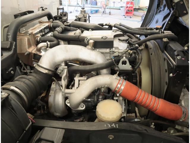 フォワード アルミバン ゲート蓋 荷台長5,750 AT車 フルゲートリフター オートターン式 アルミ 1t 210馬力 バックカメラ付 ETC付 ラジオ有り 取扱説明書有り デジタルタコグラフ有り スムーサーFX セミオートマ車 積載3.25t(31枚目)