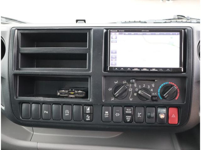 ダイナトラック 2.9t吊4段クレーン 木平 高床 ワイドロング 積載3t 走行23千km タダノ ZX294HSA フックイン ラジコン 警報仕様(定格荷重指示装置付) 3方開 床鉄板貼り 精工ラック 6MT 車検付 電動パーキングブレーキ 社外ナビ(28枚目)