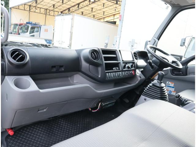 ダイナトラック 2.9t吊4段クレーン 木平 高床 ワイドロング 積載3t 走行23千km タダノ ZX294HSA フックイン ラジコン 警報仕様(定格荷重指示装置付) 3方開 床鉄板貼り 精工ラック 6MT 車検付 電動パーキングブレーキ 社外ナビ(31枚目)