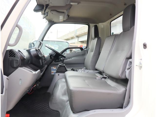 ダイナトラック 2.9t吊4段クレーン ワイドロング 積載3t 走行24千km タダノ ZX294HSA フックイン ラジコン 警報仕様(定格荷重指示装置付) 3方開 床鉄板貼り 保証書有 取扱説明書有 記録簿有 電動パーキングブレーキ(32枚目)