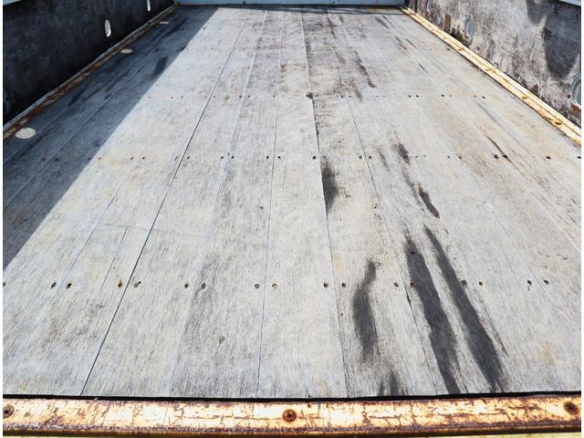 デュトロ 2.6t吊3段クレーン 木平 高床 ロング 平成25年12月タダノ ZE263MH フックイン ブーム、アウトリガー未格納警報装置付平成25年9月 トーヨーボデー 3方開 ロープ穴4対 精工ラック 鳥居下鉄板貼り 136馬力 積載2t FAT(9枚目)