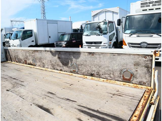 デュトロ 2.6t吊3段クレーン 木平 高床 ロング 平成25年12月タダノ ZE263MH フックイン ブーム、アウトリガー未格納警報装置付平成25年9月 トーヨーボデー 3方開 ロープ穴4対 精工ラック 鳥居下鉄板貼り 136馬力 積載2t FAT(10枚目)