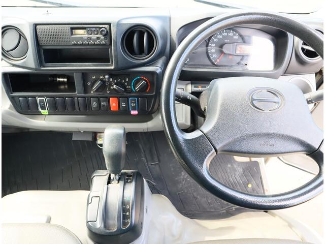 デュトロ 2.6t吊3段クレーン 木平 高床 ロング 平成25年12月タダノ ZE263MH フックイン ブーム、アウトリガー未格納警報装置付平成25年9月 トーヨーボデー 3方開 ロープ穴4対 精工ラック 鳥居下鉄板貼り 136馬力 積載2t FAT(27枚目)