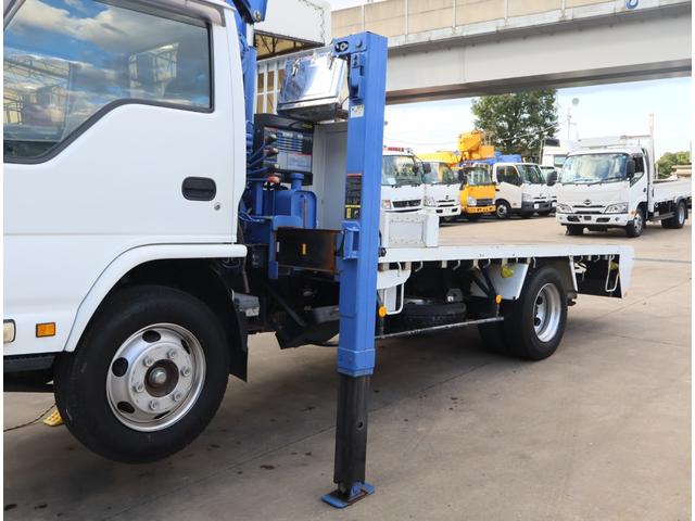 エルフトラック 3段セルフ ラジコン付 回送ボディー 造りボディー ロング フルフラットロー フックイン ハイジャッキ 丸カンフック2対 前スタンション穴1対 後床下フック1対 スロープハンガー フレーム後方リアステー アルミアオリ差し込み式 根太鉄製 鳥居前左右メッキ工具箱(16枚目)