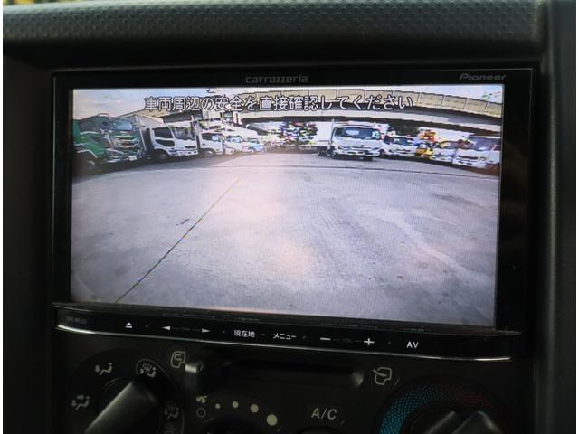 エルフトラック 3段セルフ ラジコン付 回送ボディー 造りボディー ロング フルフラットロー フックイン ハイジャッキ 丸カンフック2対 前スタンション穴1対 後床下フック1対 スロープハンガー フレーム後方リアステー アルミアオリ差し込み式 根太鉄製 鳥居前左右メッキ工具箱(29枚目)