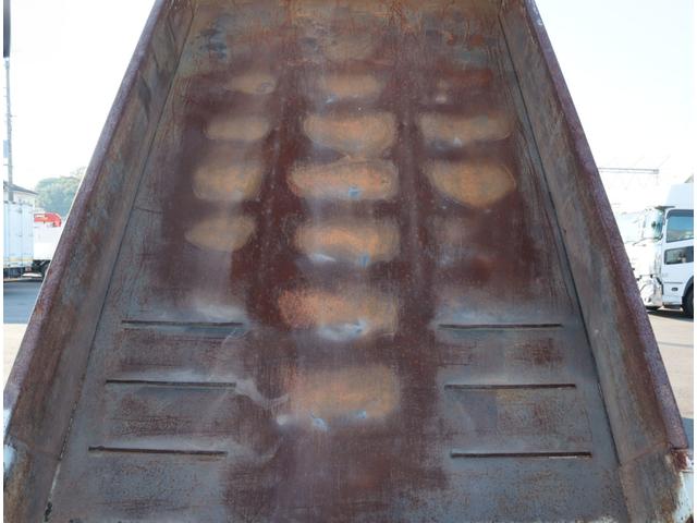 デュトロ セフティーローダーダンプ ワイドセミロング 積載3.7t スライドダンプ 3方開 ロックピン付 取扱説明書有り 180馬力 マニュアル6速 ETC付 ラジオ有り(12枚目)