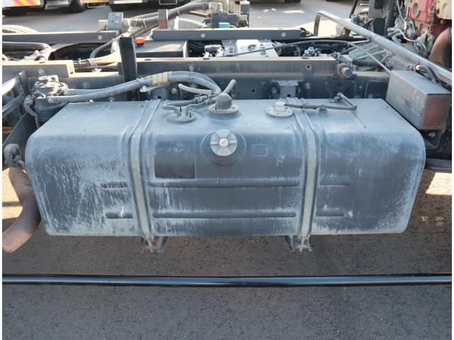 デュトロ セフティーローダーダンプ ワイドセミロング 積載3.7t スライドダンプ 3方開 ロックピン付 取扱説明書有り 180馬力 マニュアル6速 ETC付 ラジオ有り(23枚目)