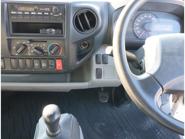 デュトロ セフティーローダーダンプ ワイドセミロング 積載3.7t スライドダンプ 3方開 ロックピン付 取扱説明書有り 180馬力 マニュアル6速 ETC付 ラジオ有り(26枚目)