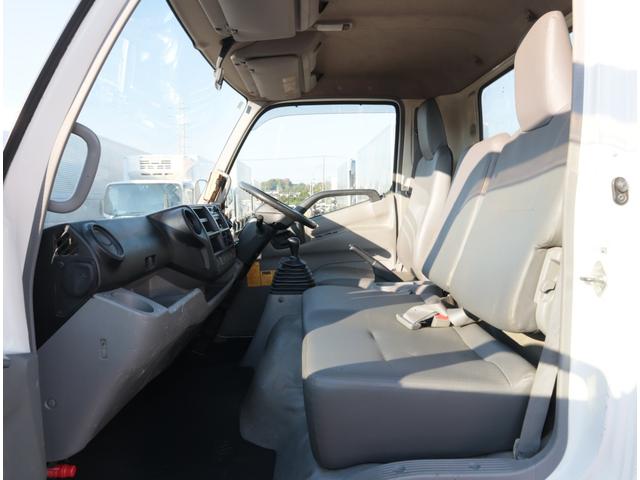 デュトロ セフティーローダーダンプ ワイドセミロング 積載3.7t スライドダンプ 3方開 ロックピン付 取扱説明書有り 180馬力 マニュアル6速 ETC付 ラジオ有り(32枚目)