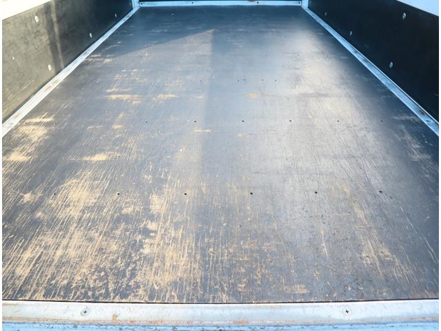 エルフトラック 木平 フルフラットロー 積載1.55t 車両総重量5t未満 スムーサーEX 3方開 ICターボ ETC Bluetooth付ラジオ 取説有(9枚目)