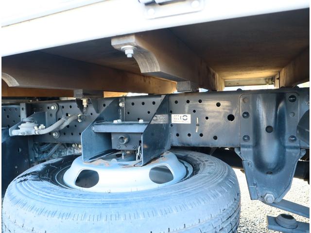 エルフトラック 木平 フルフラットロー 積載1.55t 車両総重量5t未満 スムーサーEX 3方開 ICターボ ETC Bluetooth付ラジオ 取説有(13枚目)