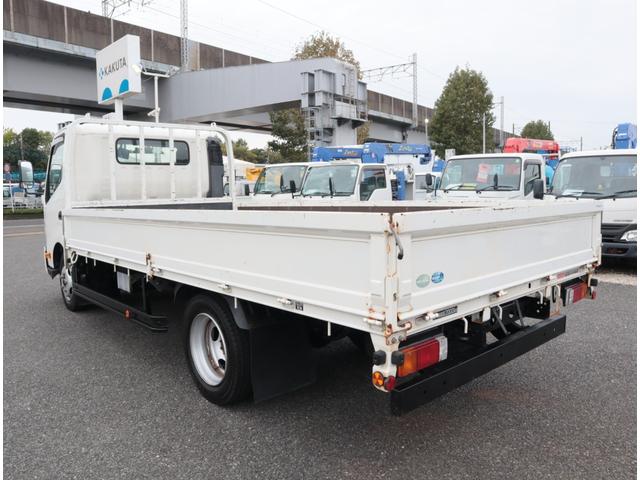 デュトロ 全低床 ワイドロング 積載2t 車両総重量5t未満 3方開 精工ラック 丸カンフック3対 150馬力 保証書有 取扱説明書有 ICターボ ETC カラーバックカメラ Bluetooth付ラジオ(6枚目)