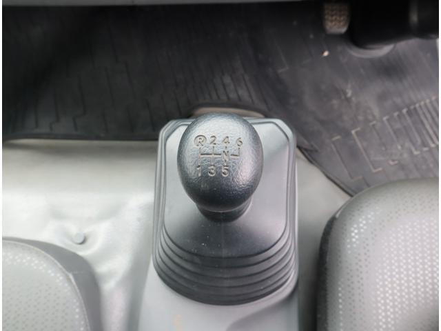 デュトロ 全低床 ワイドロング 積載2t 車両総重量5t未満 3方開 丸カンフック3対 精工ラック 保証書有 取扱説明書有 150馬力 フロア6速 ETC Bluetooth付ラジオ(19枚目)