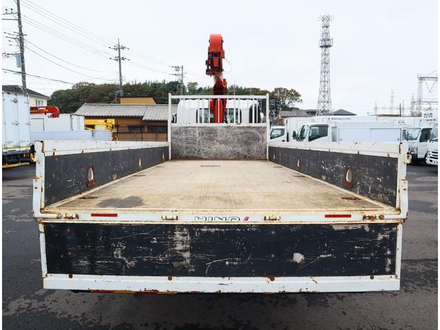 ヒノレンジャー 2.9t吊4段クレーン ラジコン付 荷台長5,400mm ユニック URG344(RA1) フックイン ラジコン ML警報型(定格荷重指示装置付) ブーム・アウトリガー未格納警報付 3方開 ロープ穴3対 丸カンフック4対 精工ラック 取説有(7枚目)