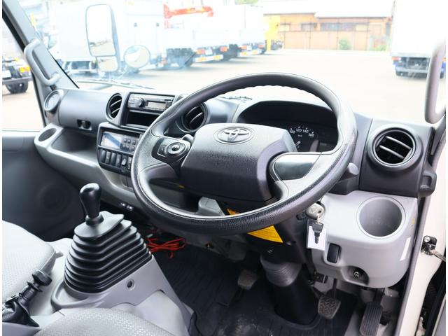 ダイナトラック 低温冷凍車　フルジャストロー　積載１．８ｔ　車両総重量５ｔ未満　フロア６ＭＴ　東プレ　－３０℃設定　エバハウス　スタンバイ付　スライドサイドドア　リア観音　床ステンレス（ＦＲＰスノコ敷き）　中間仕切り扉（移動可）　断熱全て７５ｍｍ（26枚目）