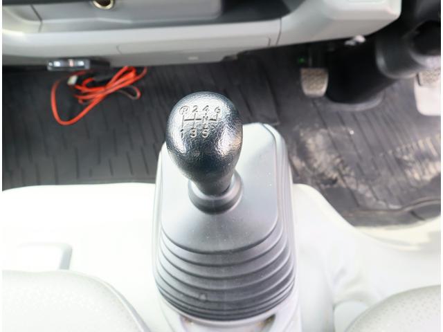 ダイナトラック 低温冷凍車　フルジャストロー　積載１．８ｔ　車両総重量５ｔ未満　フロア６ＭＴ　東プレ　－３０℃設定　エバハウス　スタンバイ付　スライドサイドドア　リア観音　床ステンレス（ＦＲＰスノコ敷き）　中間仕切り扉（移動可）　断熱全て７５ｍｍ（28枚目）